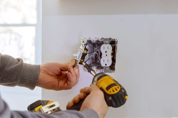 power outlet electrical repair